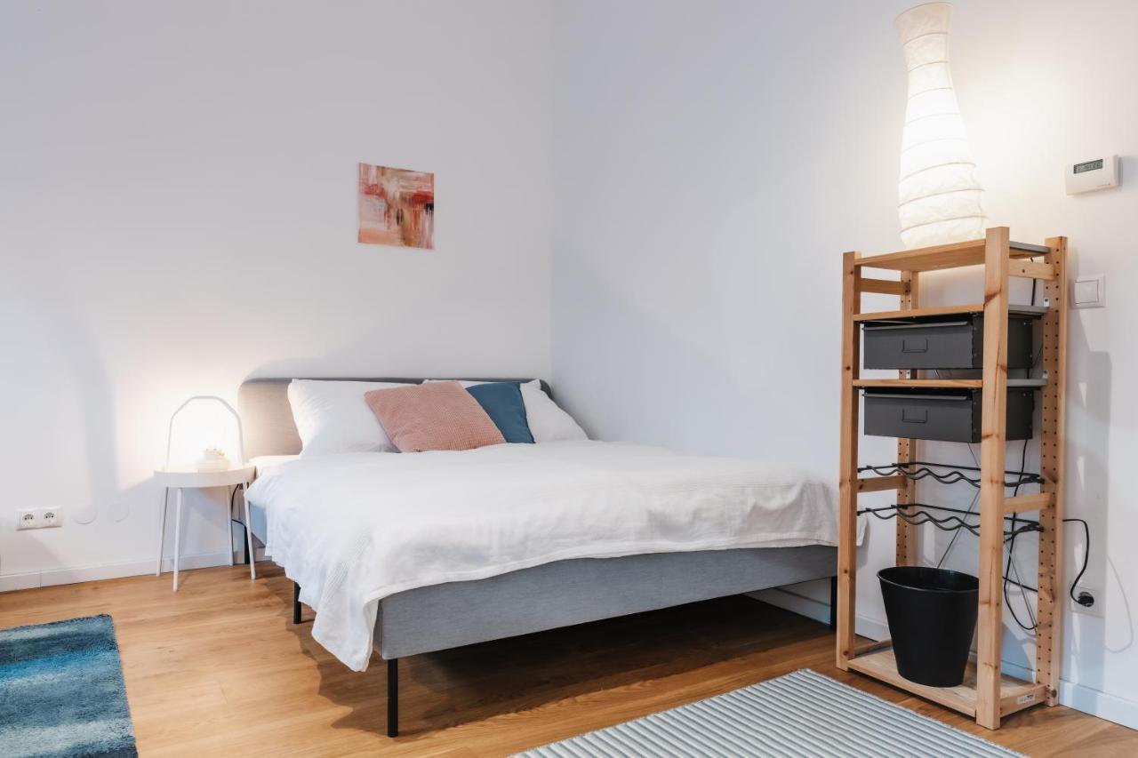 Cozy Apartment, 2 Private Terraces, 8 Min To City Center Вена Экстерьер фото