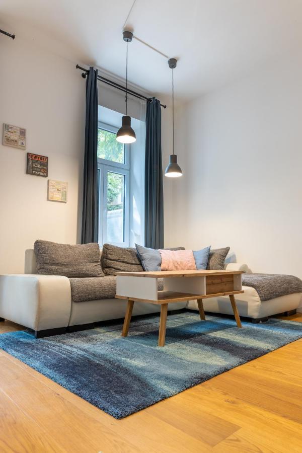 Cozy Apartment, 2 Private Terraces, 8 Min To City Center Вена Экстерьер фото